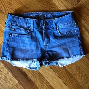 American Eagle light wash shorts